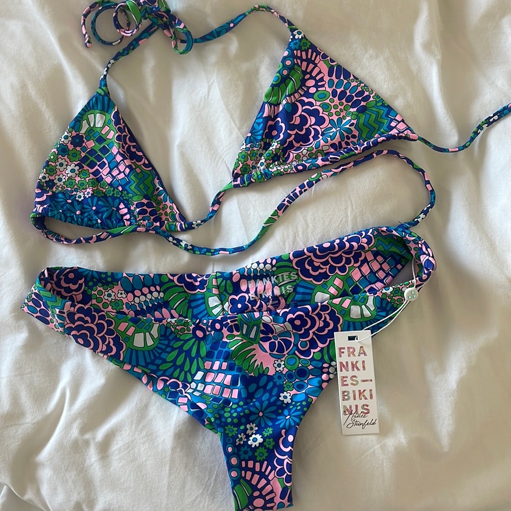 Hailee Steinfeld x Frankies Bikini